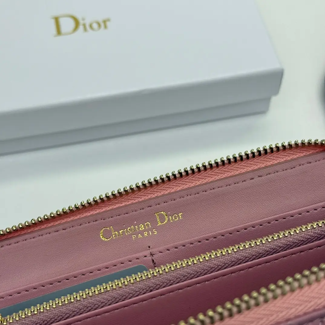 5519-52$-DIOR gallery