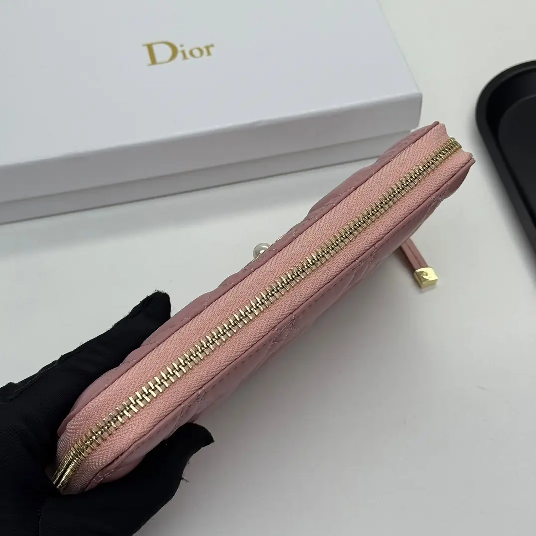 5519-52$-DIOR gallery