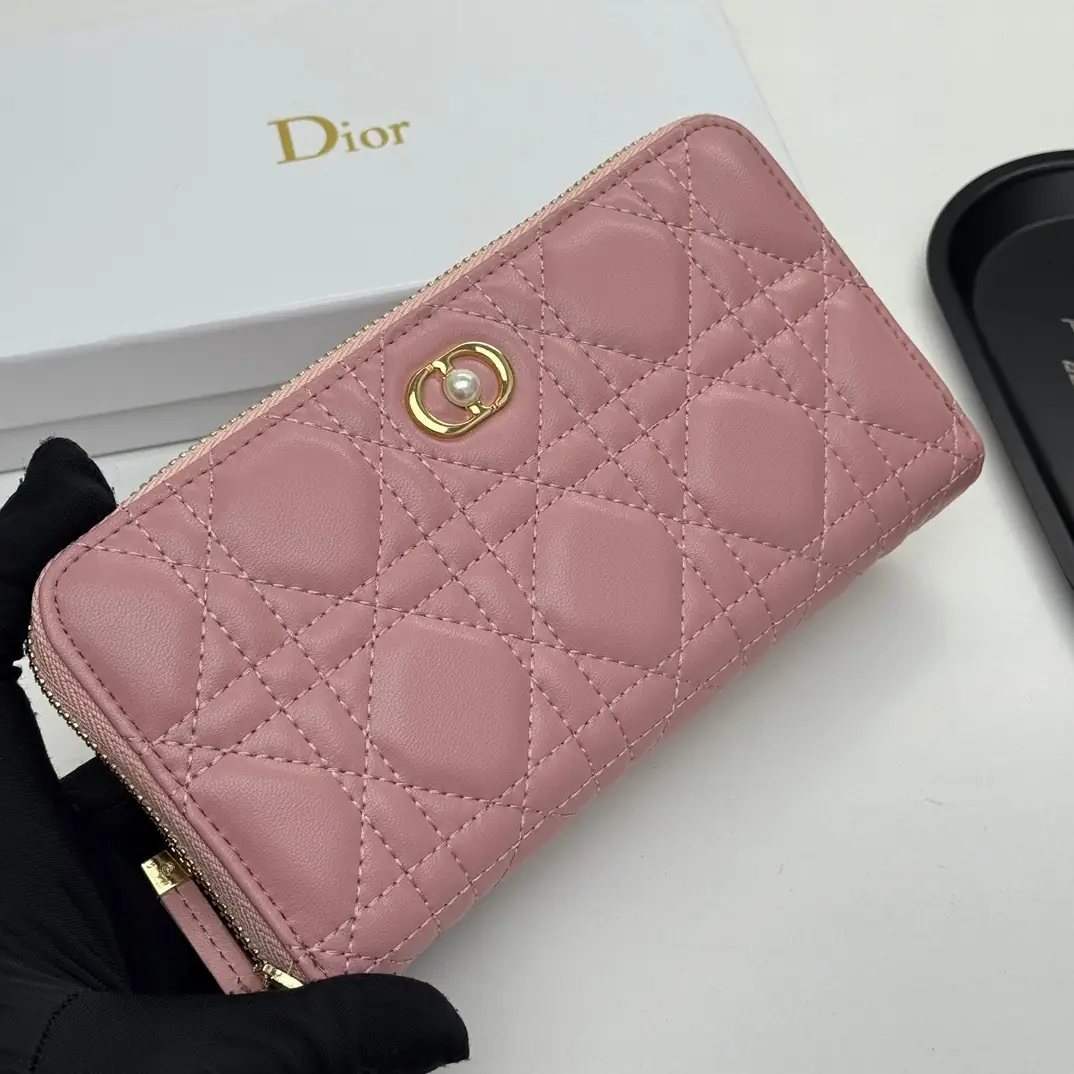 5519-52$-DIOR gallery