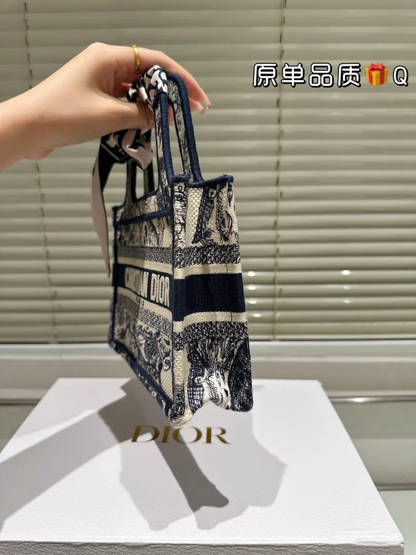 5521-59$-DIOR gallery