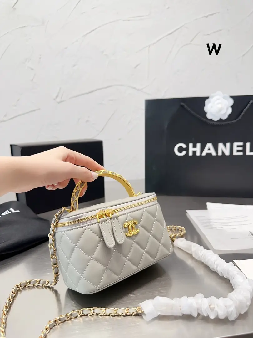 5524-61.88$-CHANEL gallery