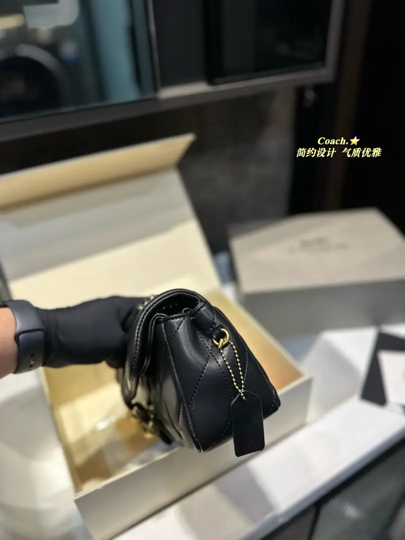 5525-63$-COACH gallery