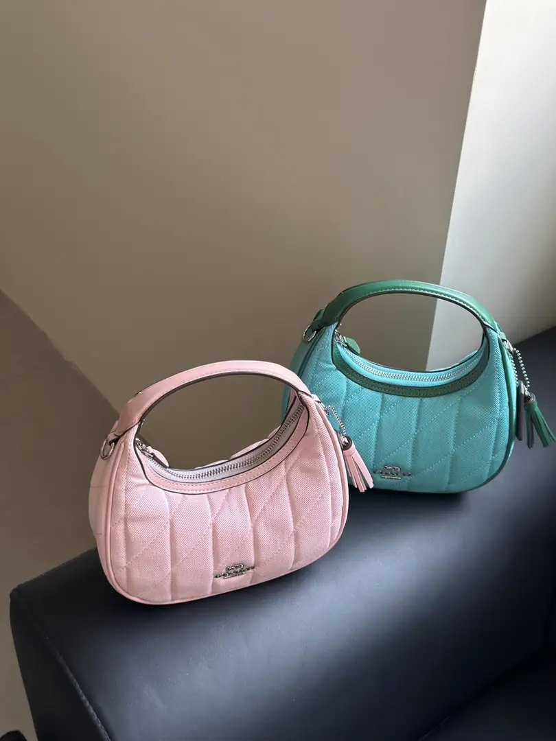 5530-63$-COACH gallery