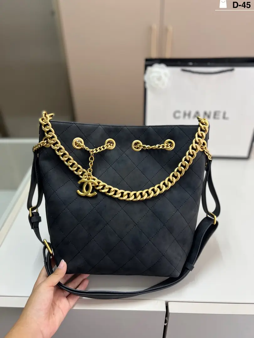 5543-62$-CHANEL gallery