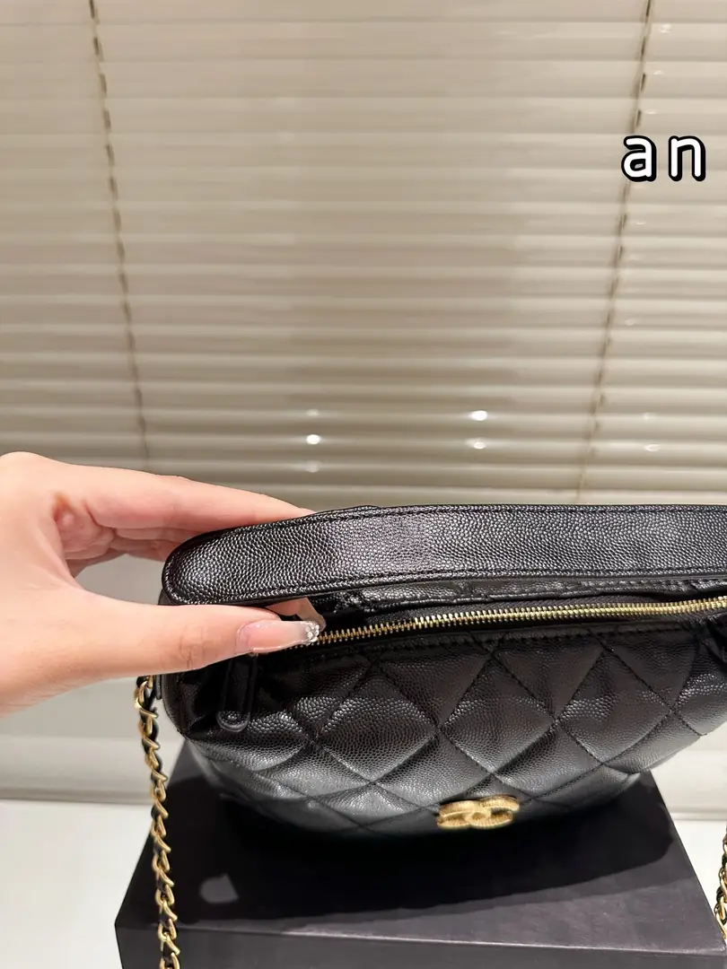 5545-59$-CHANEL gallery