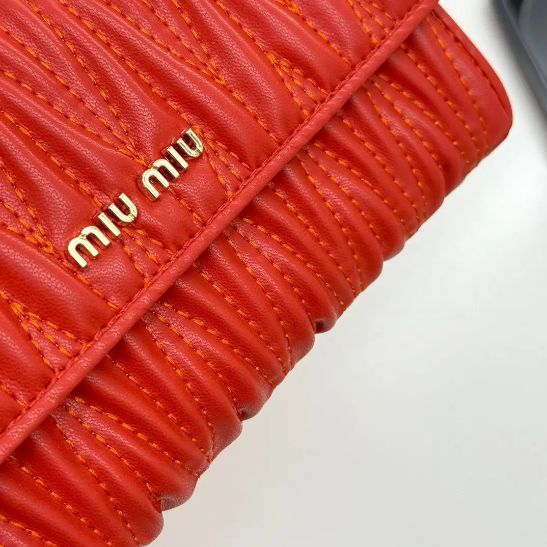 5546-52$-MIUMIU gallery