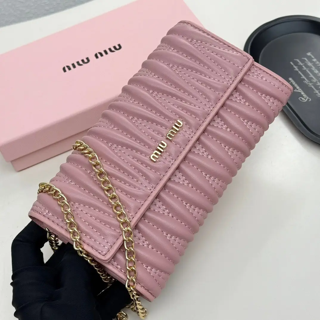 5546-52$-MIUMIU gallery