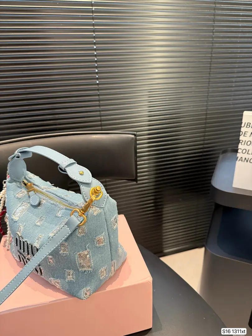 5547-55$-MIUMIU gallery