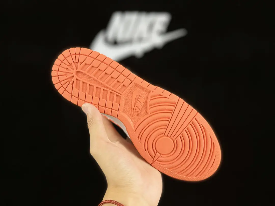 5562-59$-NIKE gallery
