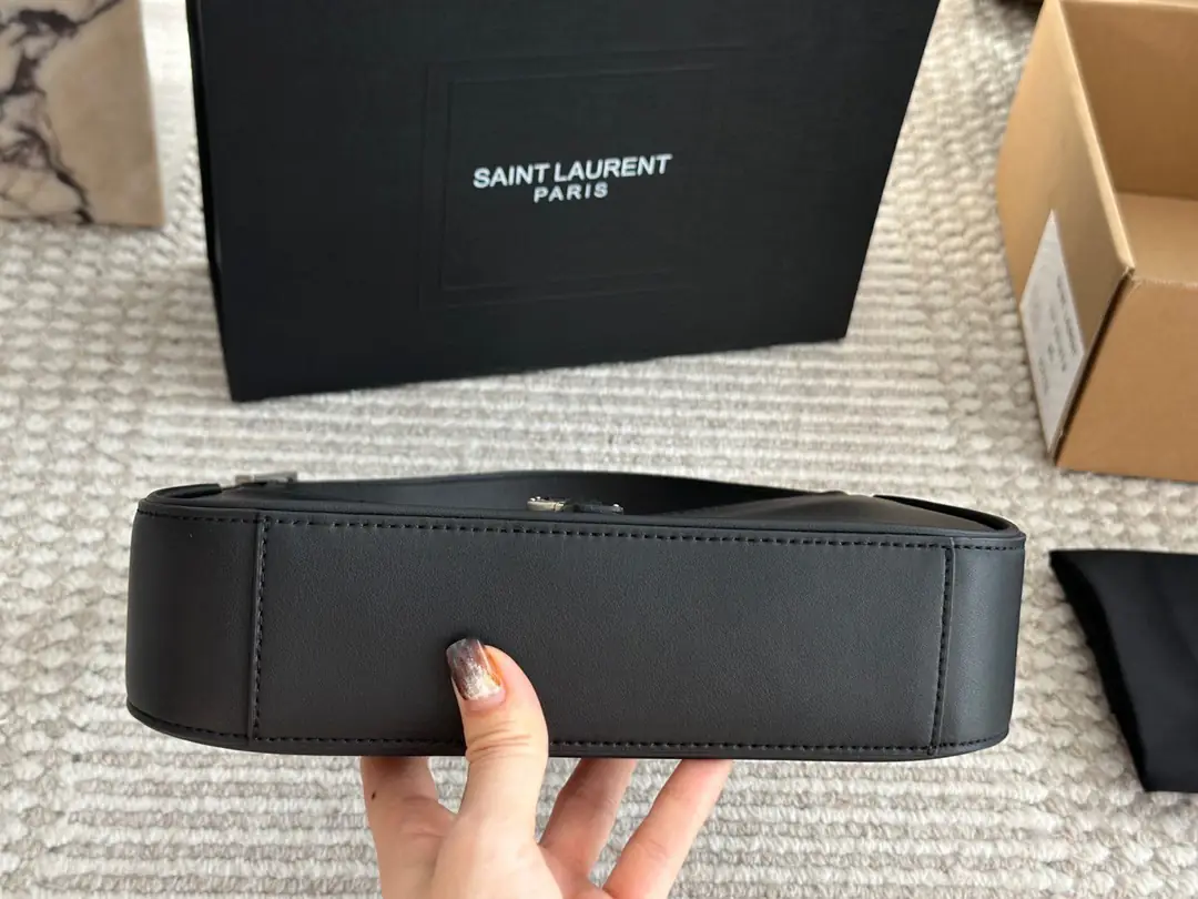 5650-65$-YSL gallery