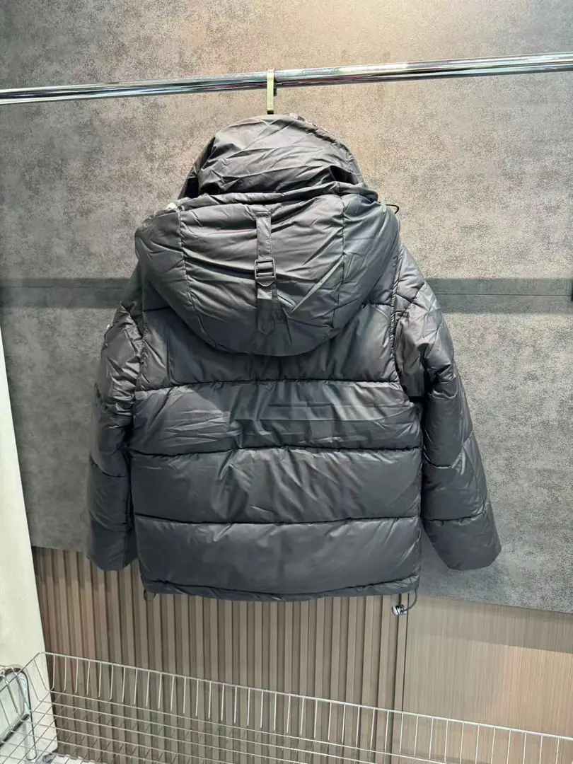 5661-85$-Burberry gallery