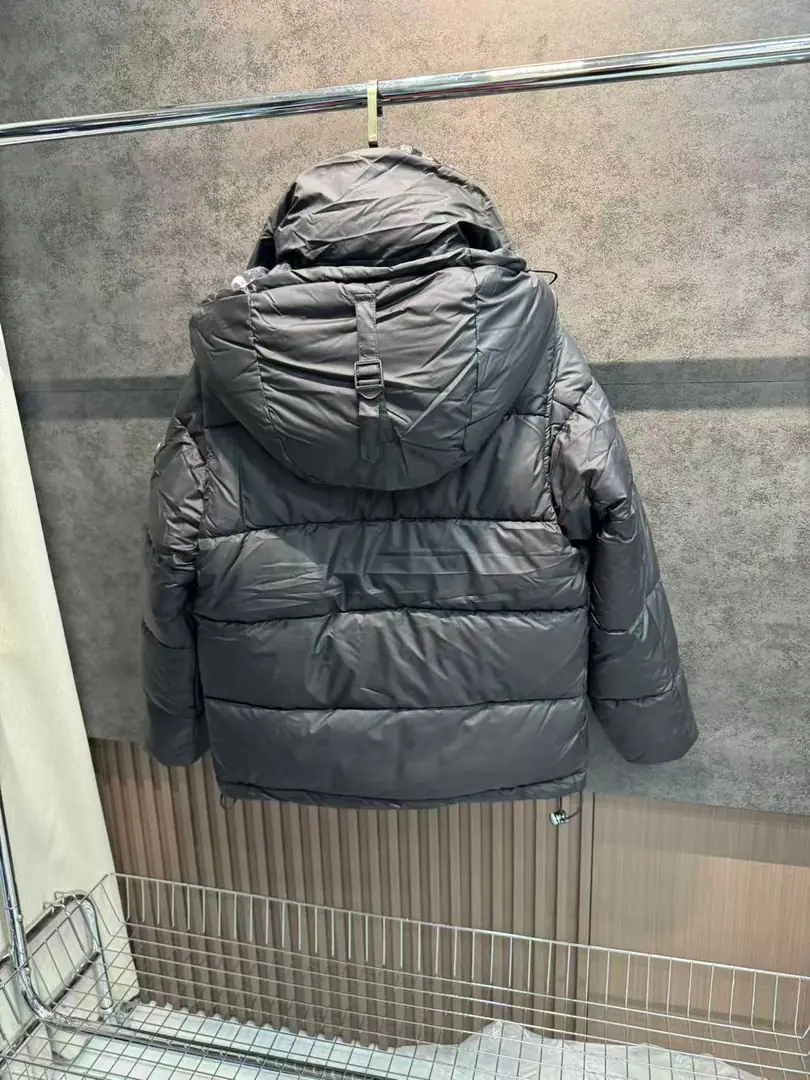 5661-85$-Burberry gallery