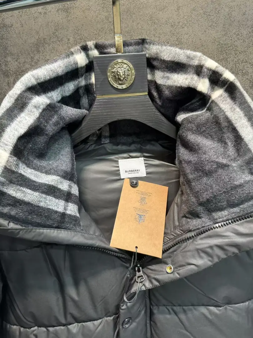 5661-85$-Burberry gallery