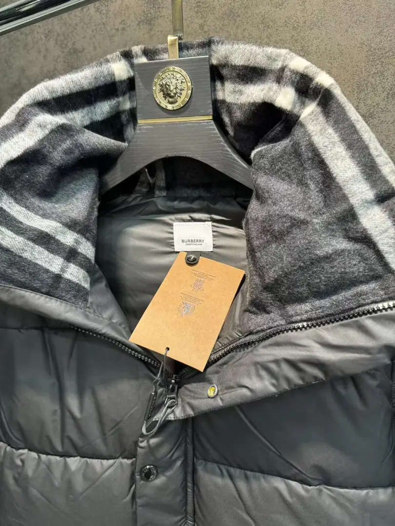 5661-85$-Burberry gallery