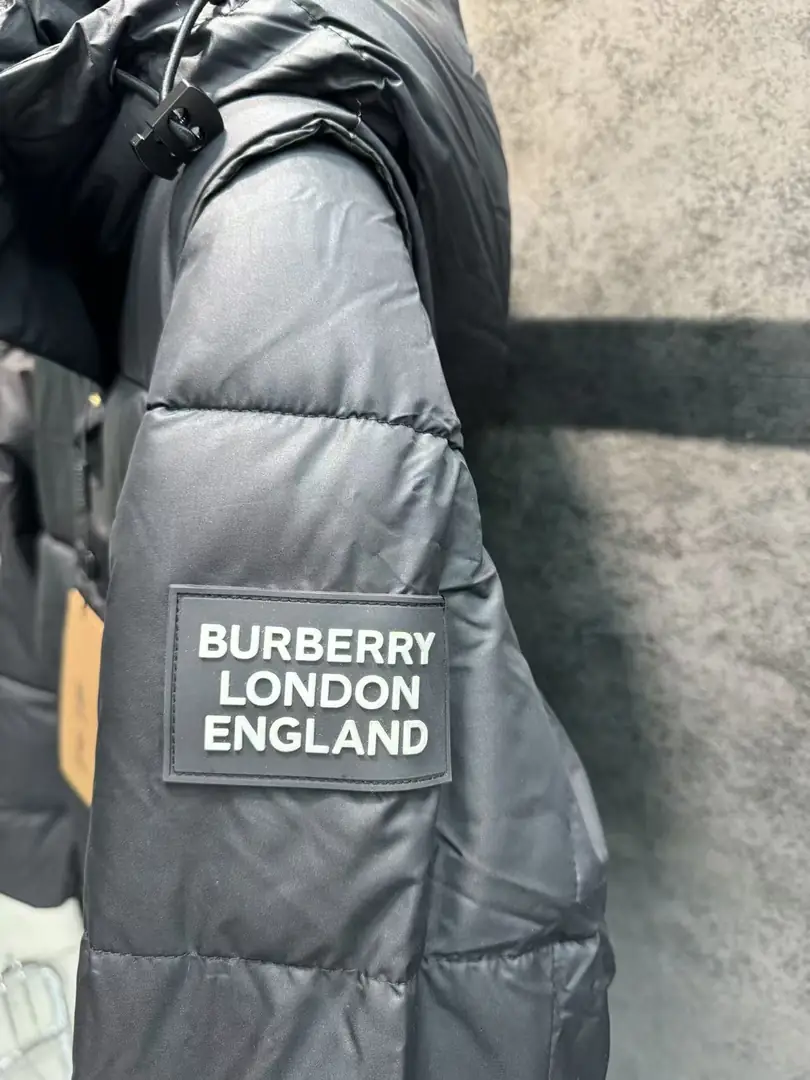 5661-85$-Burberry gallery