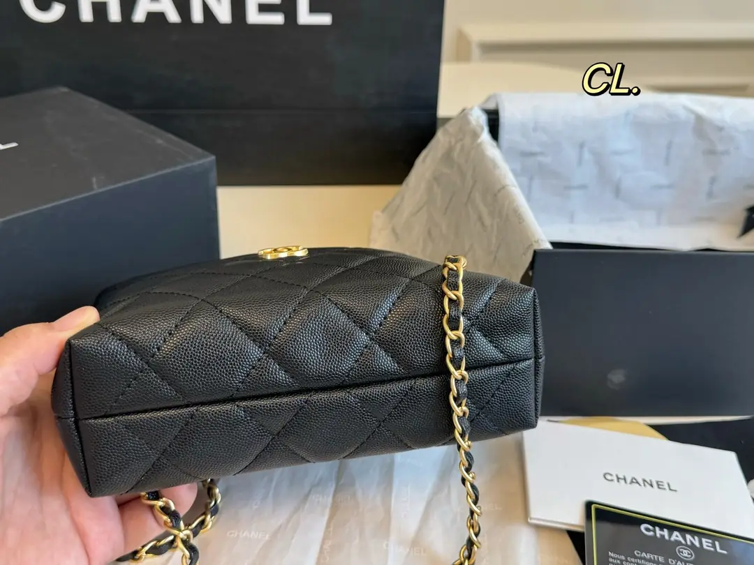 5725-59$-CHANEL gallery