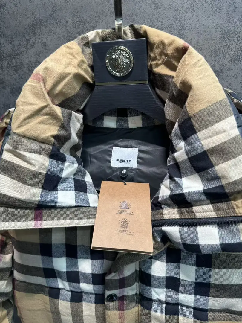 5735-78$-Burberry gallery