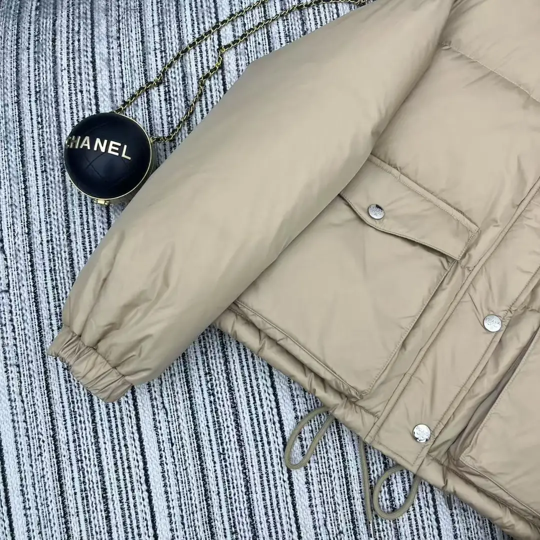 5747-75$-prada gallery