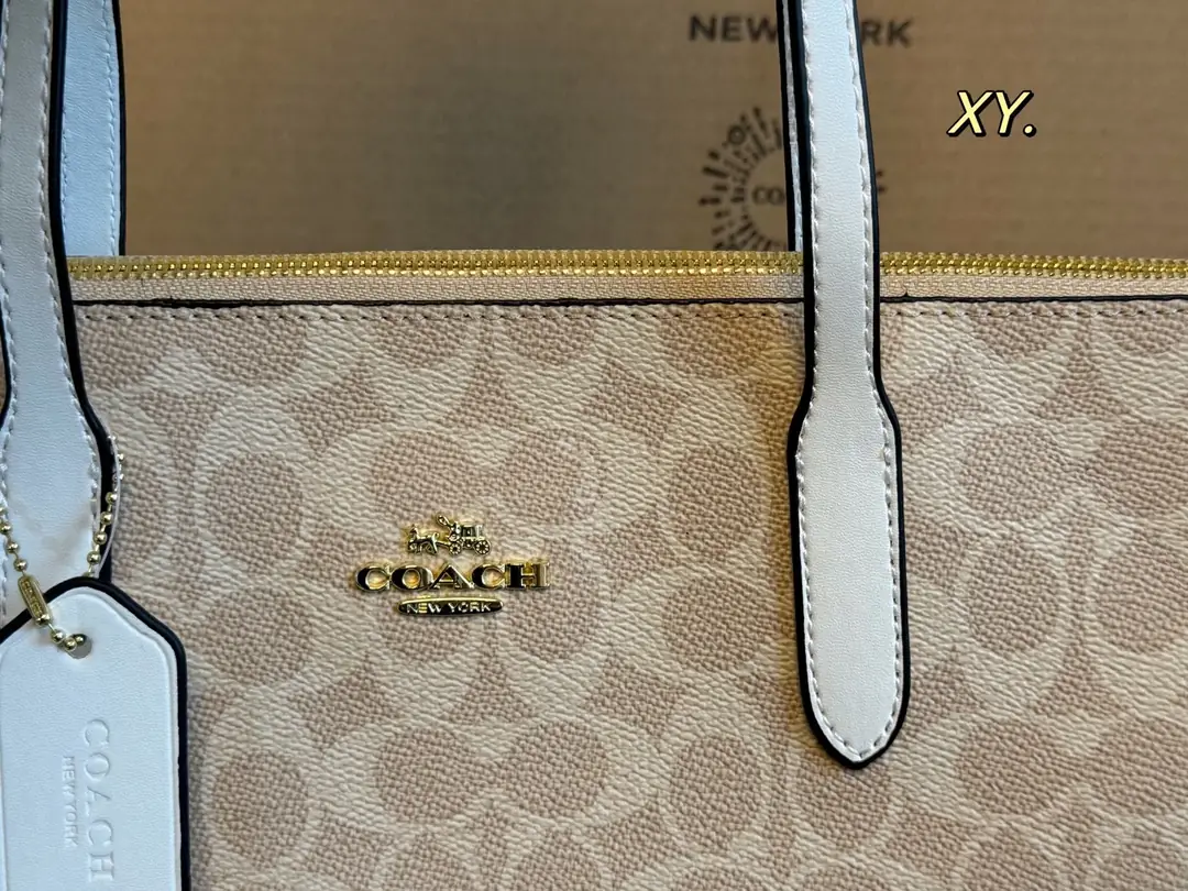 5761-57$-COACH gallery