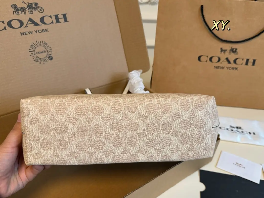 5761-57$-COACH gallery