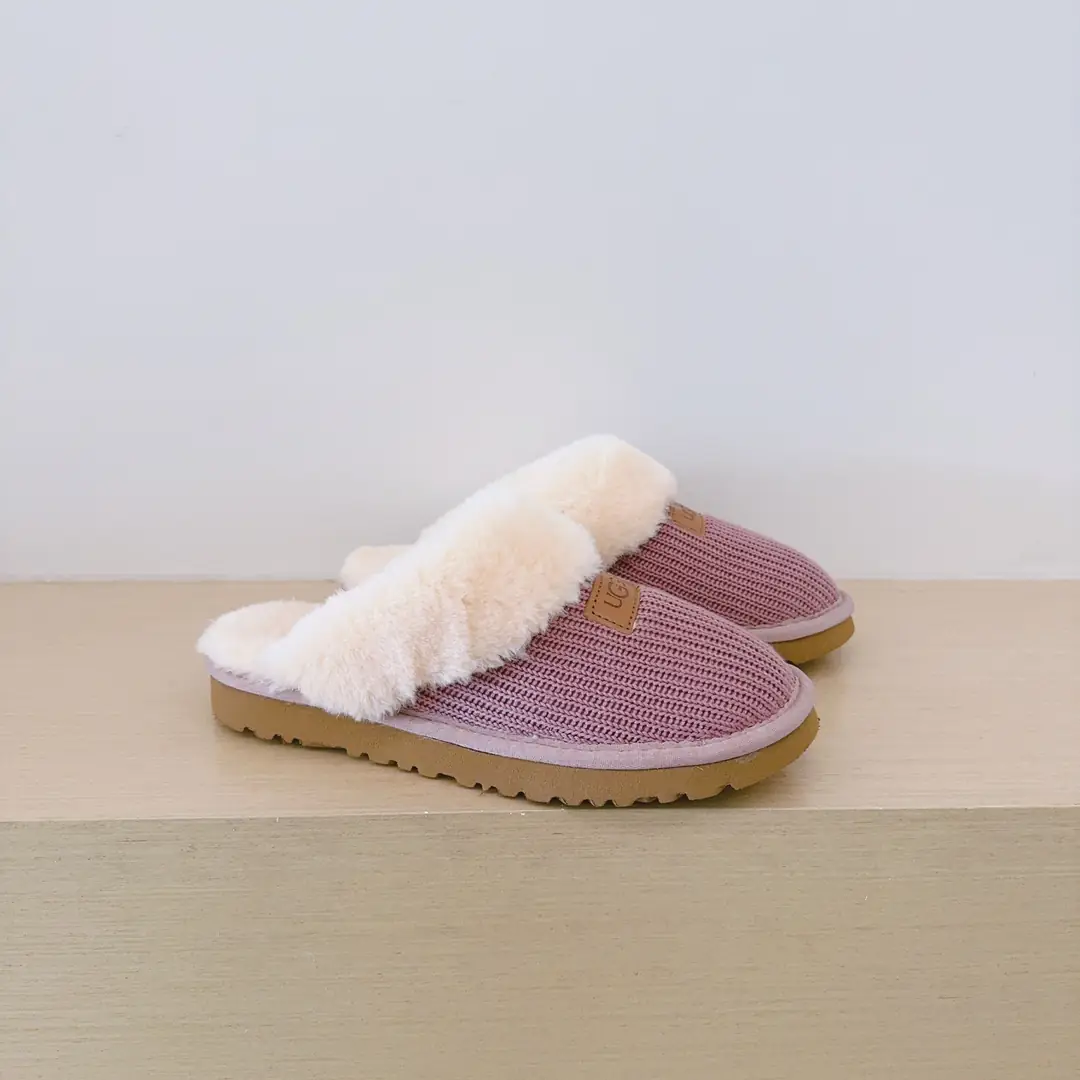 5775-49.9$-UGG gallery