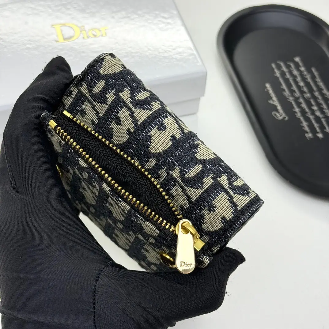 5845-49.9$-DIOR gallery