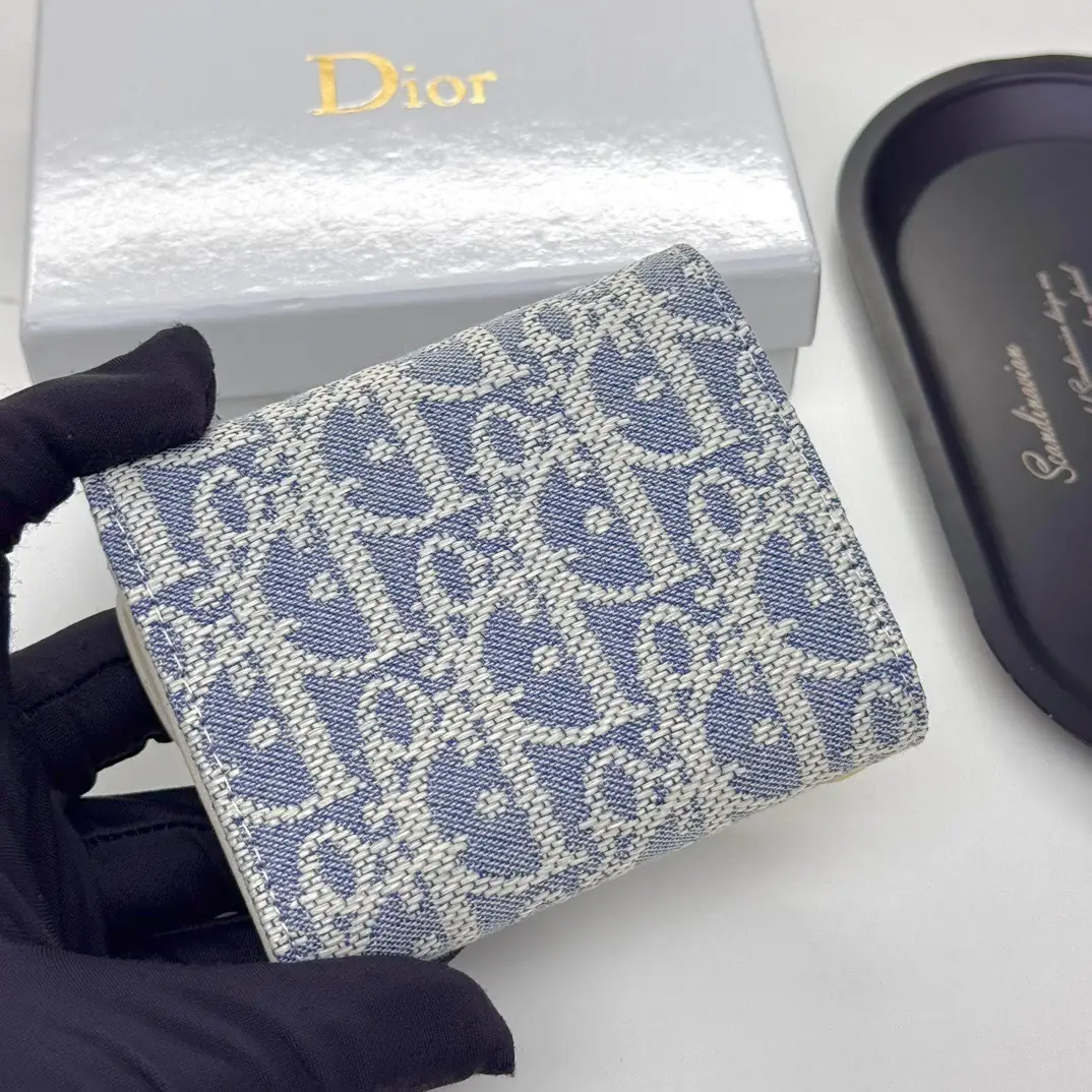 5845-49.9$-DIOR gallery