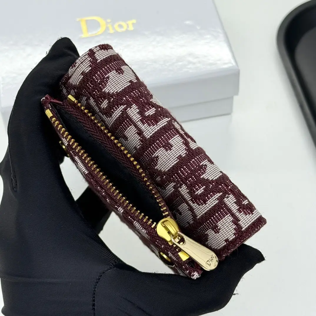 5845-49.9$-DIOR gallery