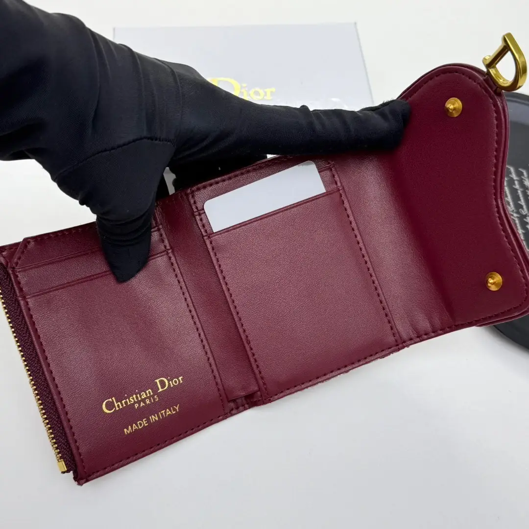 5845-49.9$-DIOR gallery