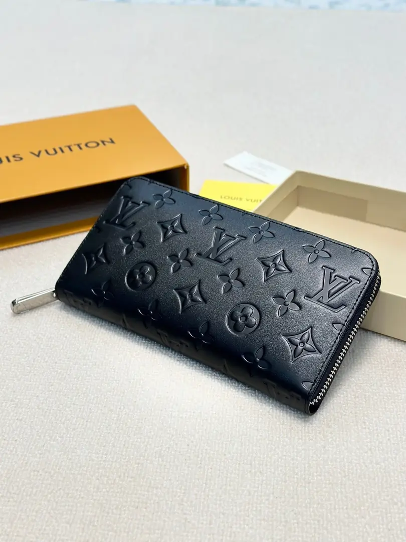 5850-52$-LV gallery
