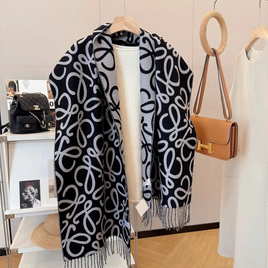 5856-28.8$-LOEWE gallery