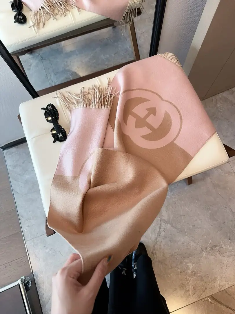 5857-28.8$-gucci gallery