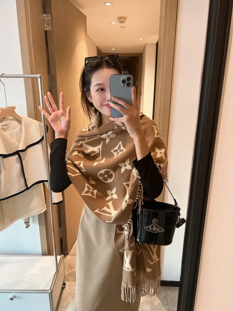 5858-28.8$-LV gallery