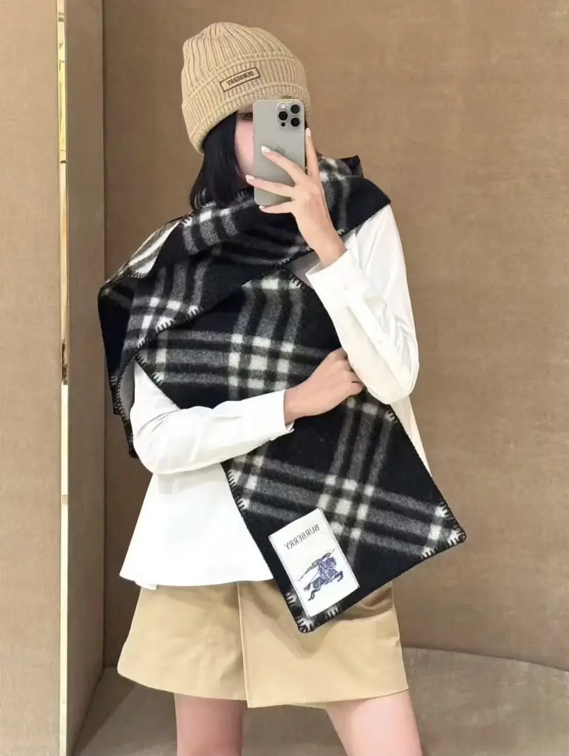 5863-28.8$-Burberry gallery