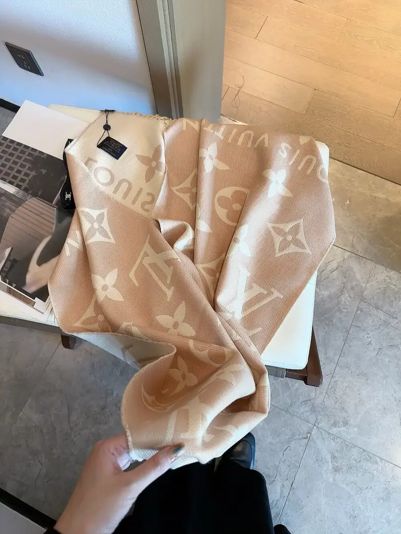 5874-28.8$-LV gallery