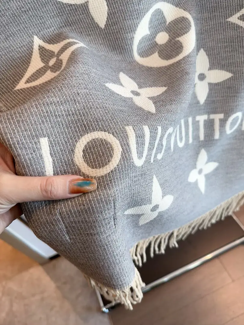 5874-28.8$-LV gallery