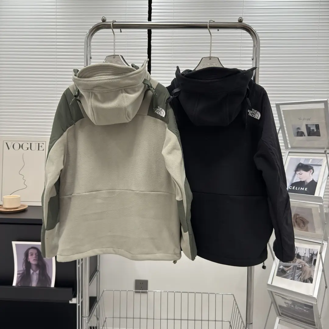 5909-55$-The North Face gallery