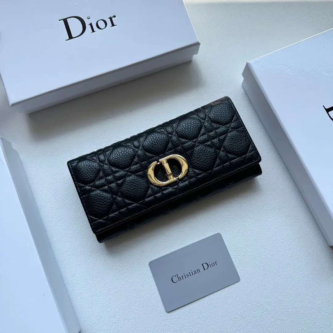 5918-49.9$-dior gallery