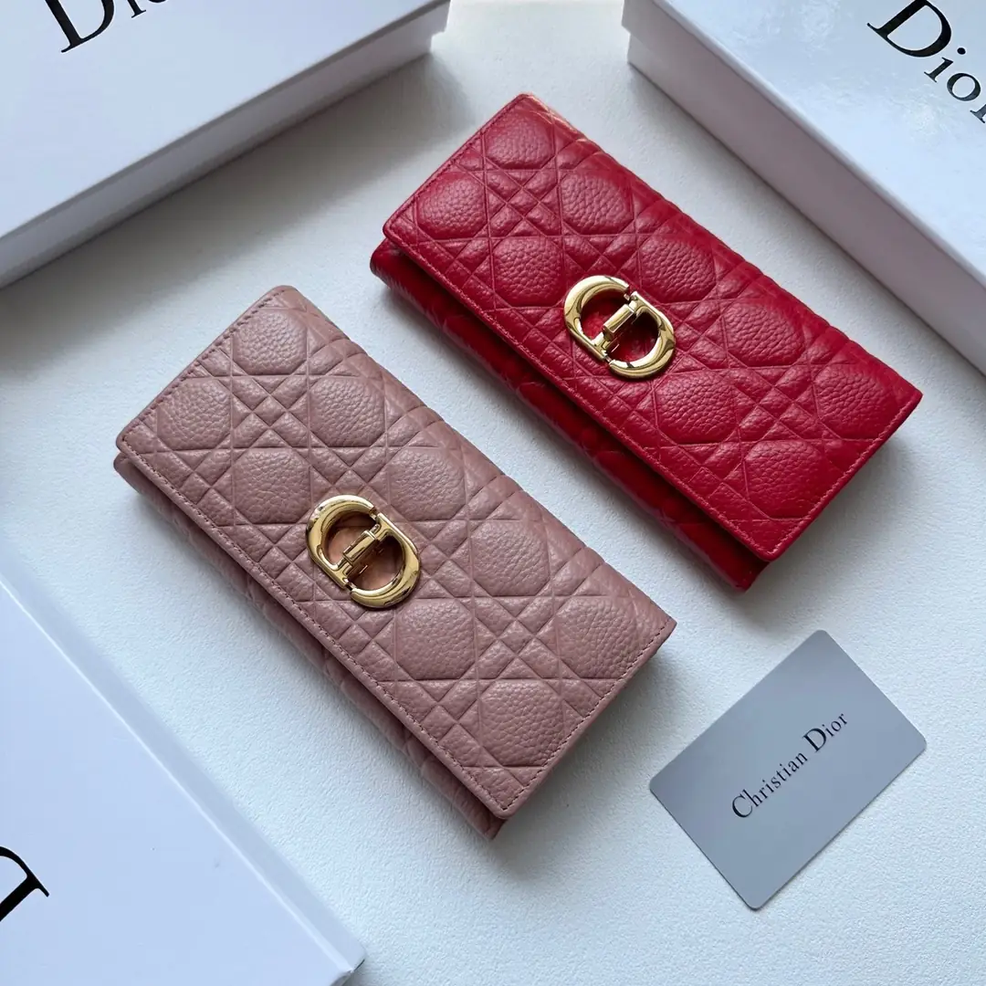 5918-49.9$-dior gallery