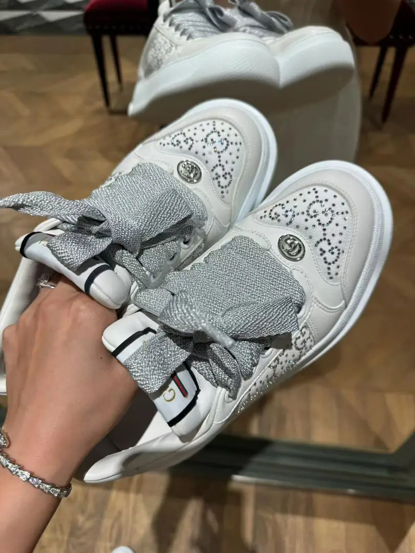 5935-68.8$-Gucci gallery