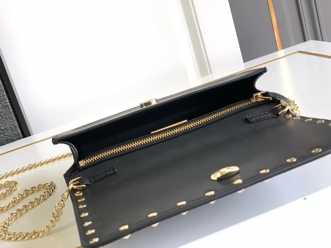 6022-85$-Valentino gallery