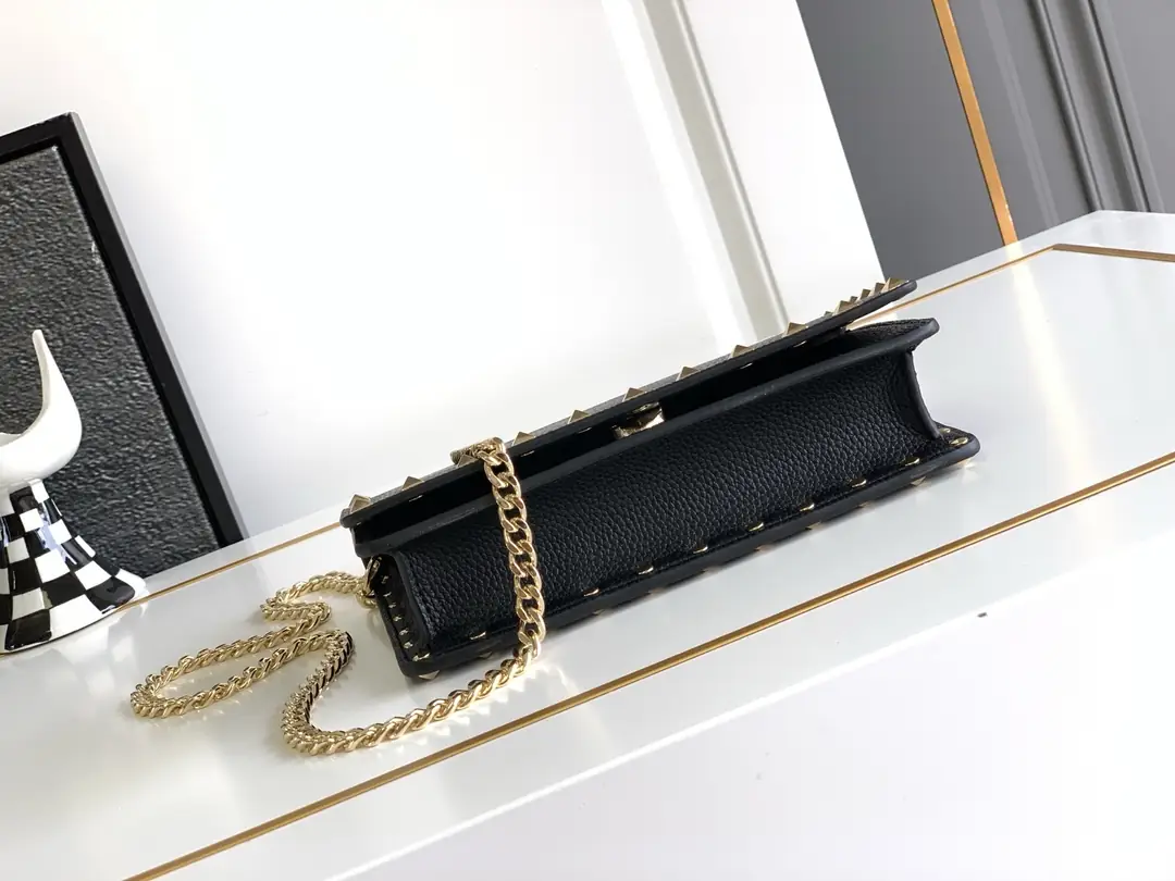 6022-85$-Valentino gallery