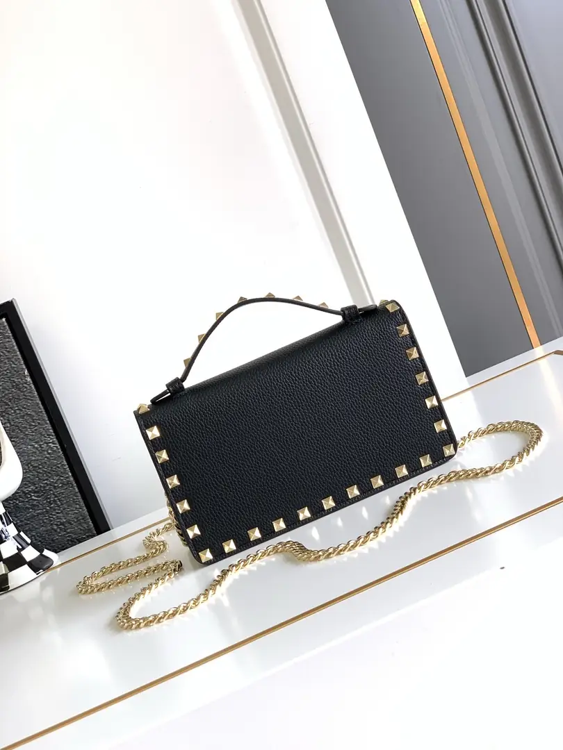 6022-85$-Valentino gallery