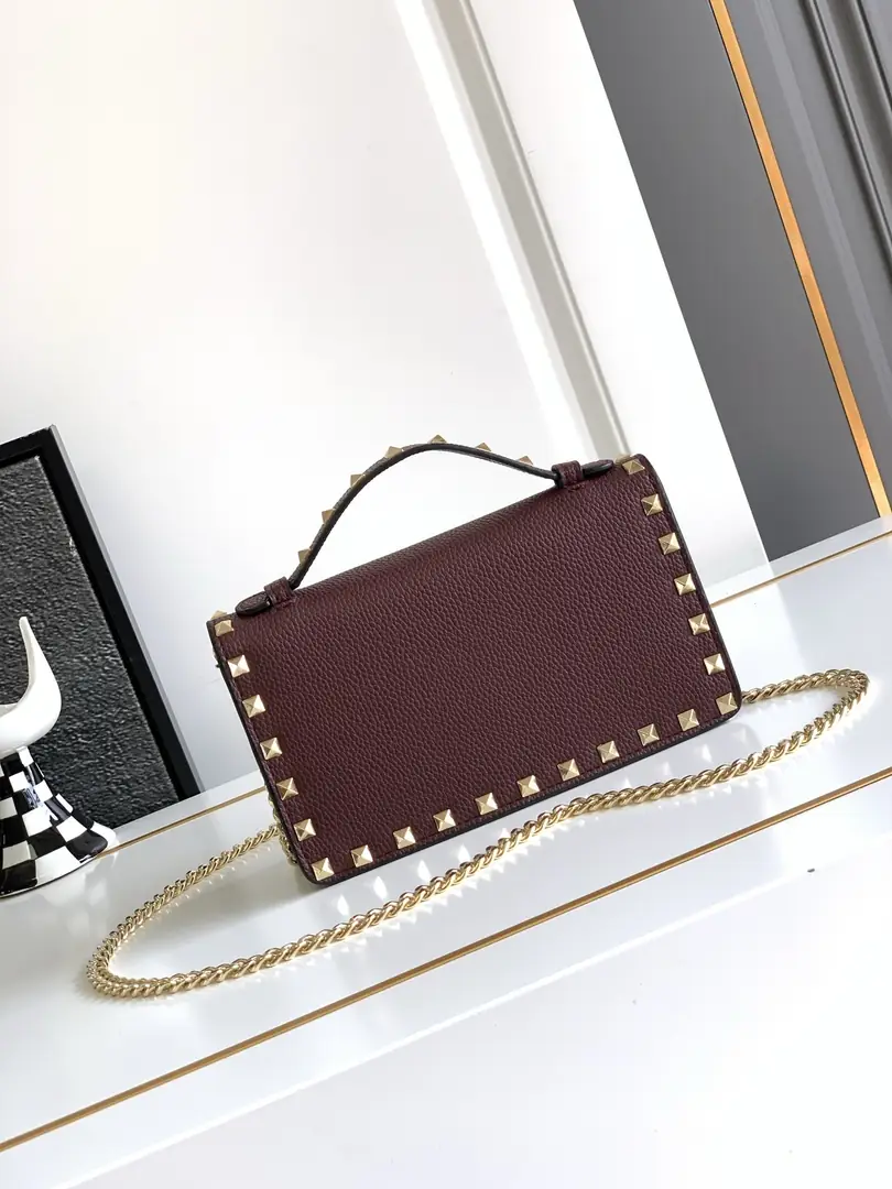 6022-85$-Valentino gallery