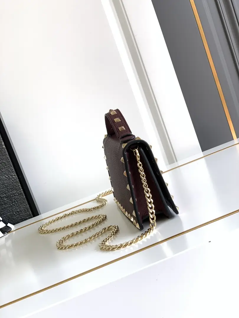 6022-85$-Valentino gallery