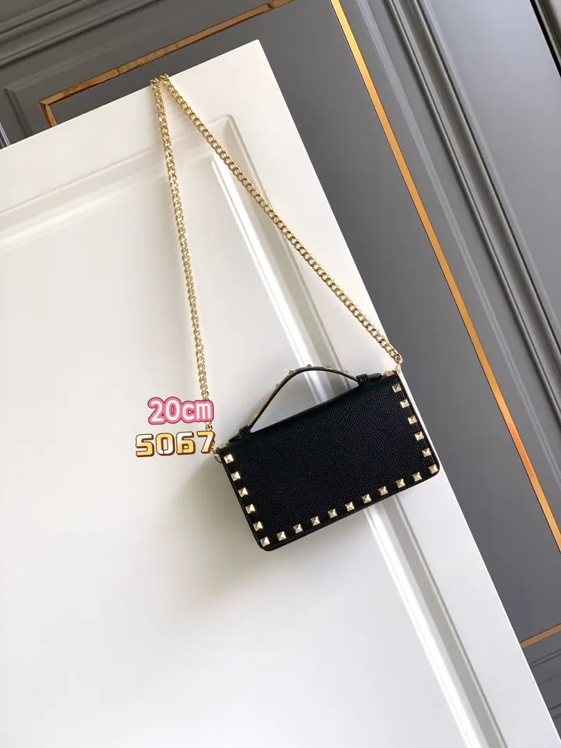 6022-85$-Valentino gallery