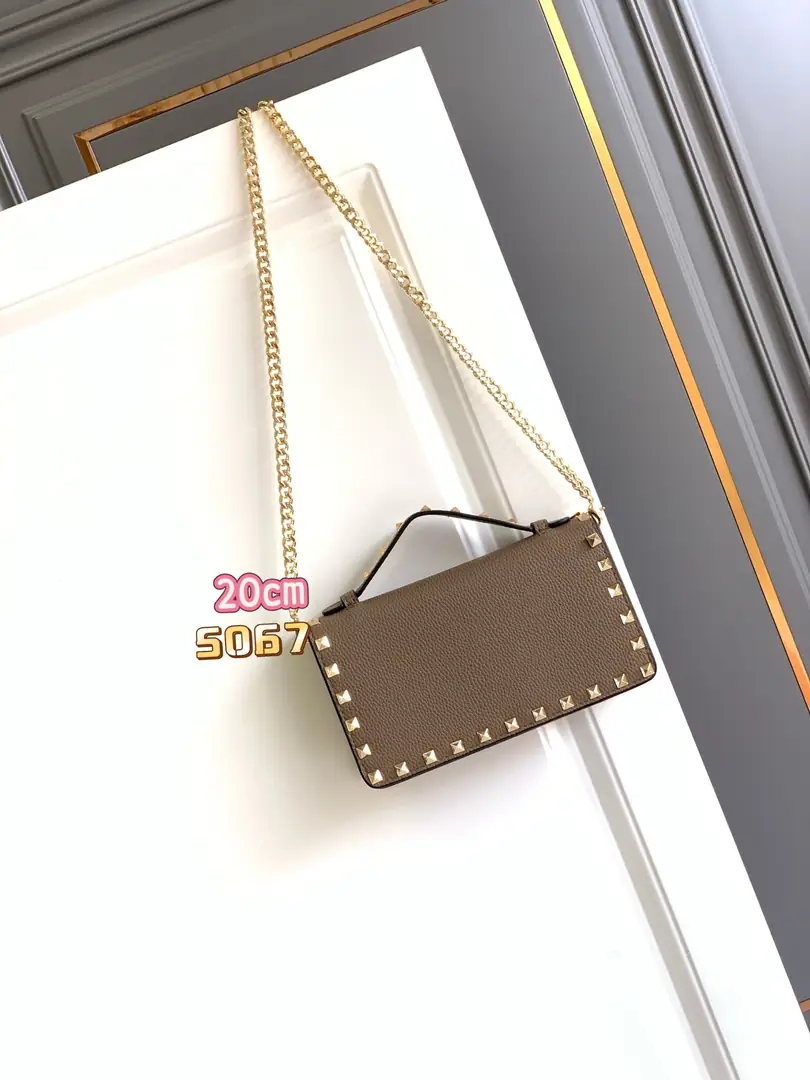 6022-85$-Valentino gallery