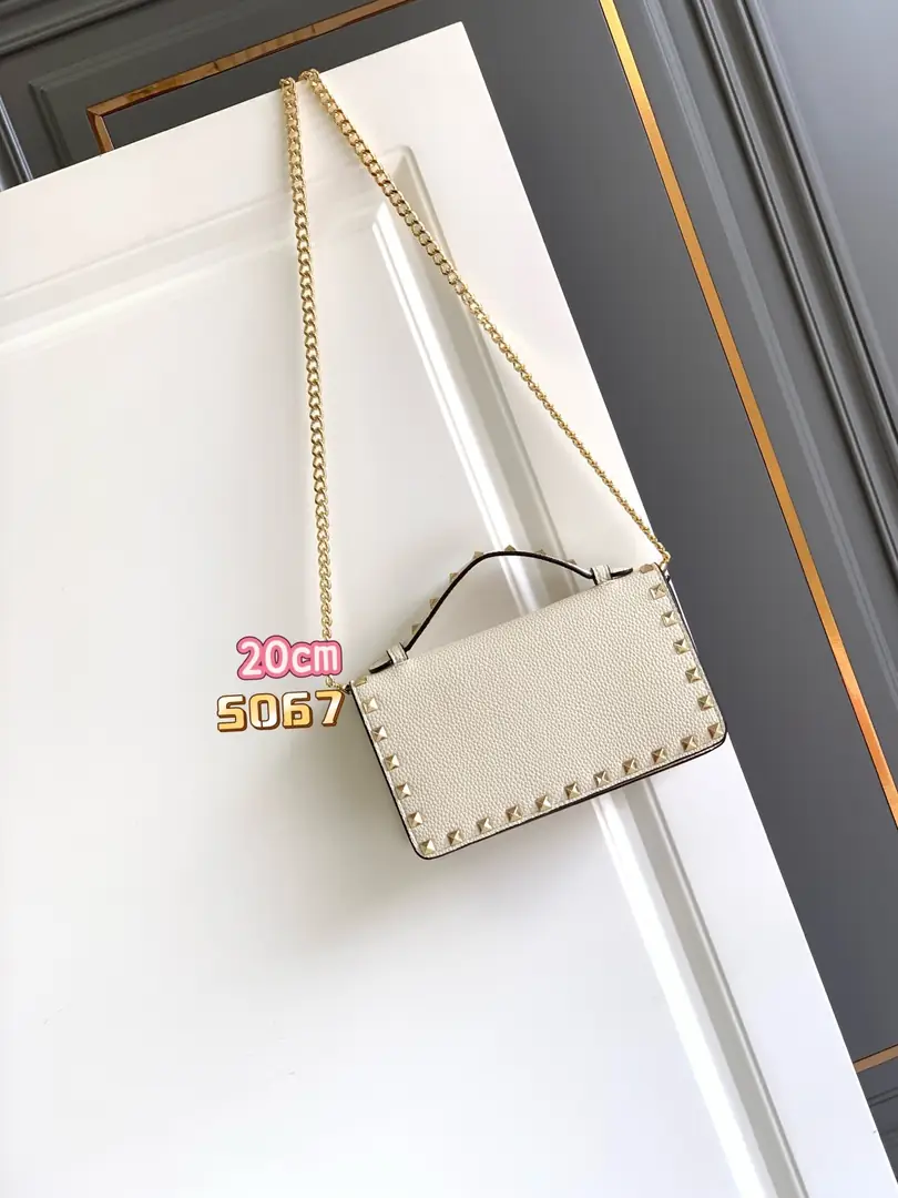 6022-85$-Valentino gallery