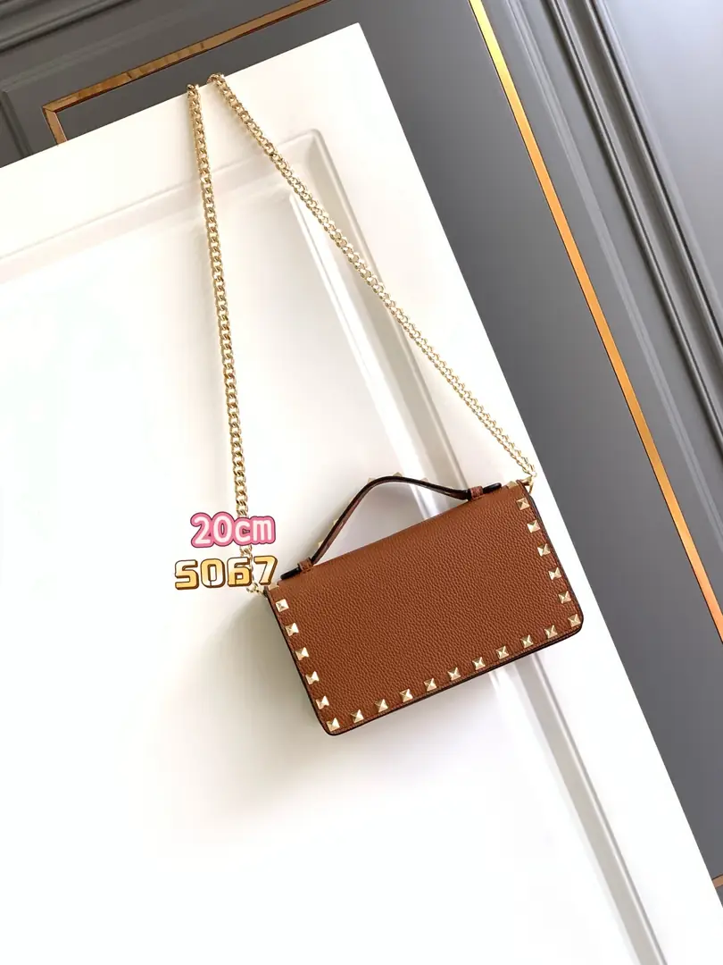 6022-85$-Valentino gallery