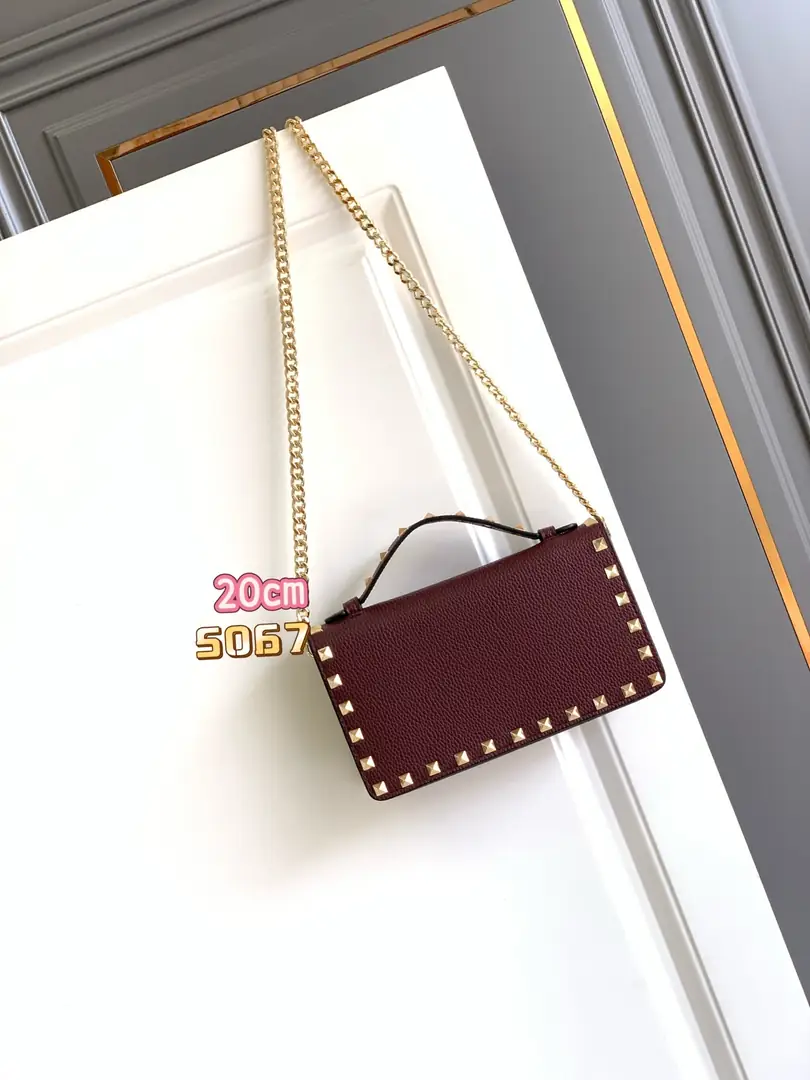 6022-85$-Valentino gallery